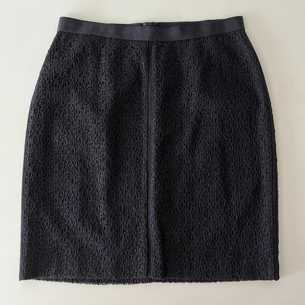Ann Taylor black lace overlay lined midi pencil skirt 6 slimming sexy classy